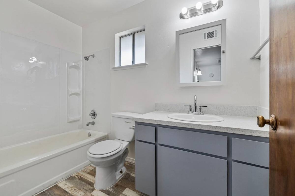 Apartment for rent at 1520 S Reed Ave, Reedley, CA 93654