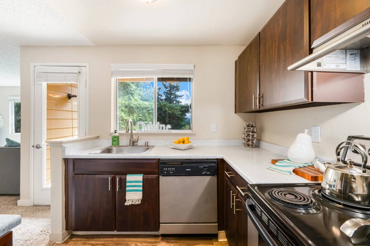 Apartment for rent at 125 SW Campus Dr, Federal Way, WA 98023