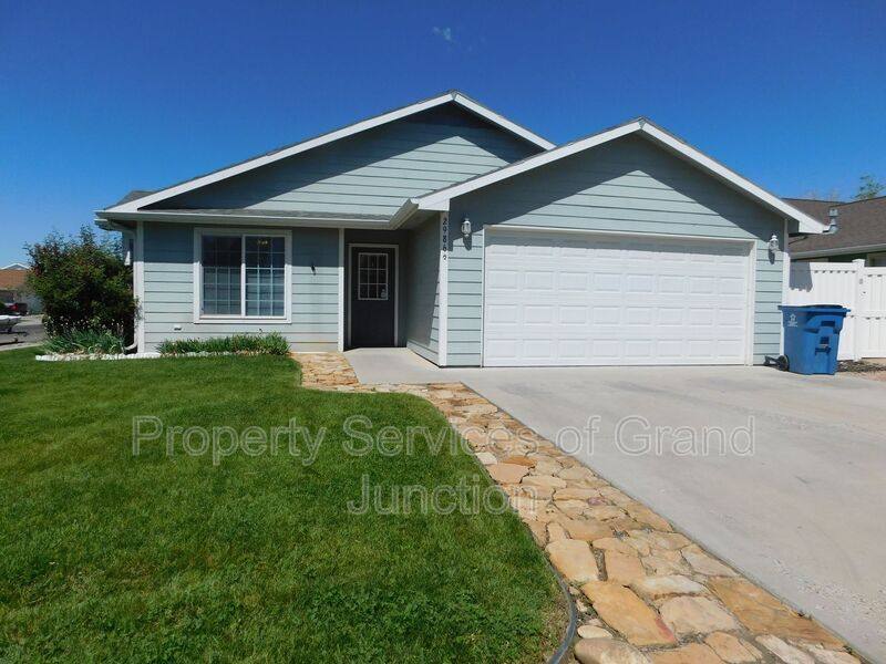 House for rent at 2986 1 2 Redbud Court, Grand Junction, CO 81504