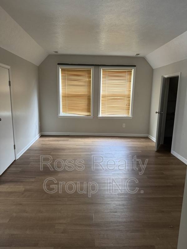 Apartment for rent at 724 Plymouth, Toledo, OH 43605