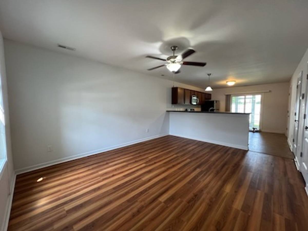 Townhouse for rent at 179 Glen Cannon Dr, Jacksonville, NC 28546