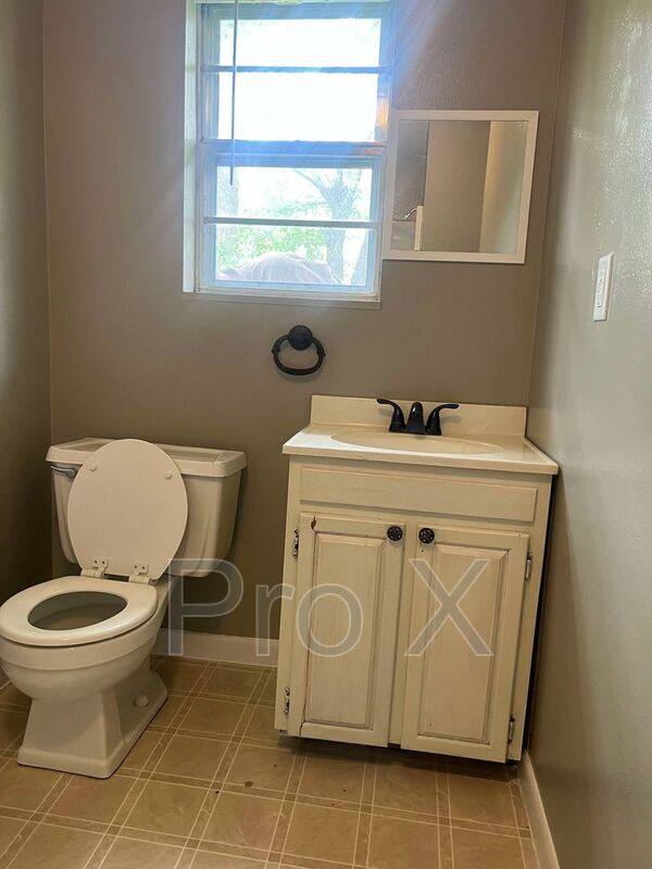 House for rent at 214 S Tom St, Webb City, MO 64870