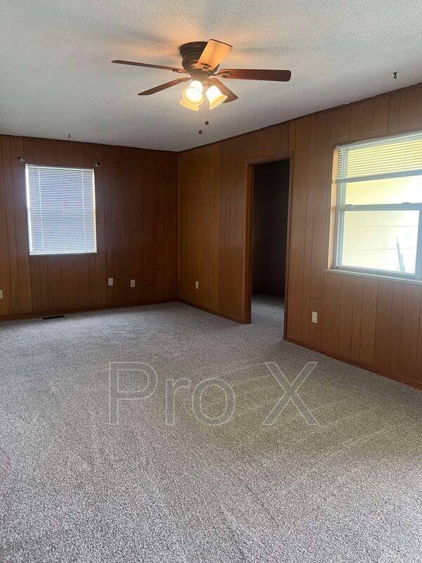 House for rent at 214 S Tom St, Webb City, MO 64870