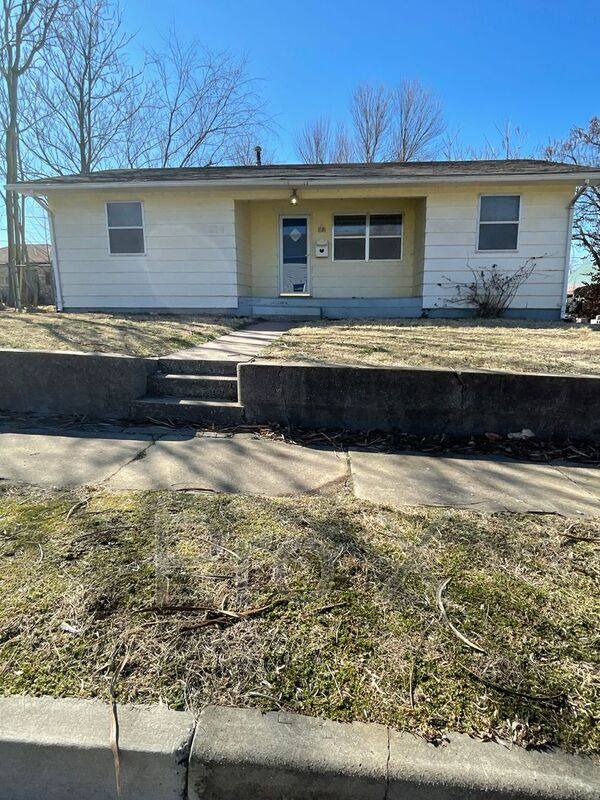 House for rent at 214 S Tom St, Webb City, MO 64870