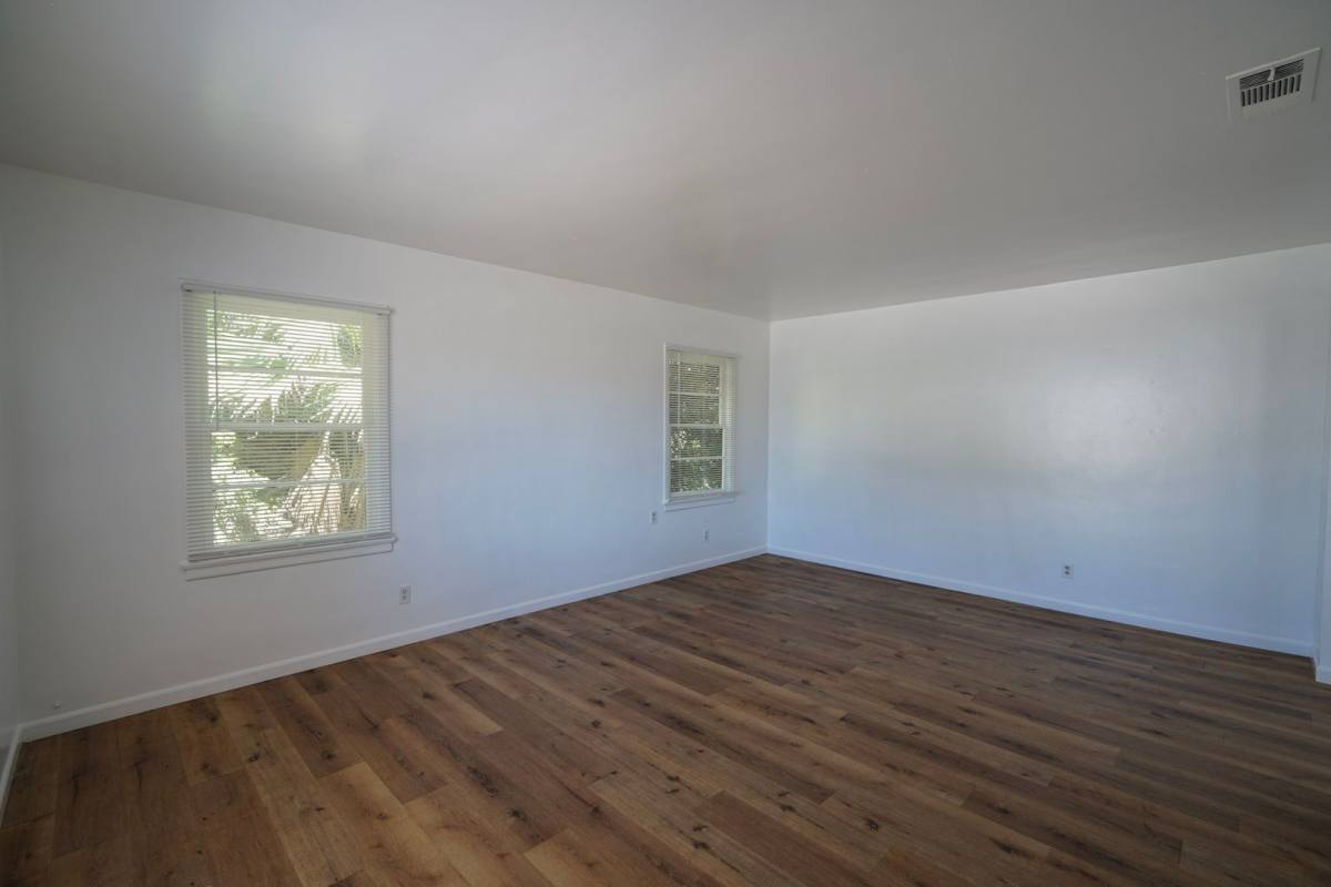 Apartment for rent at 604 W 10th St, Corona, CA 92882