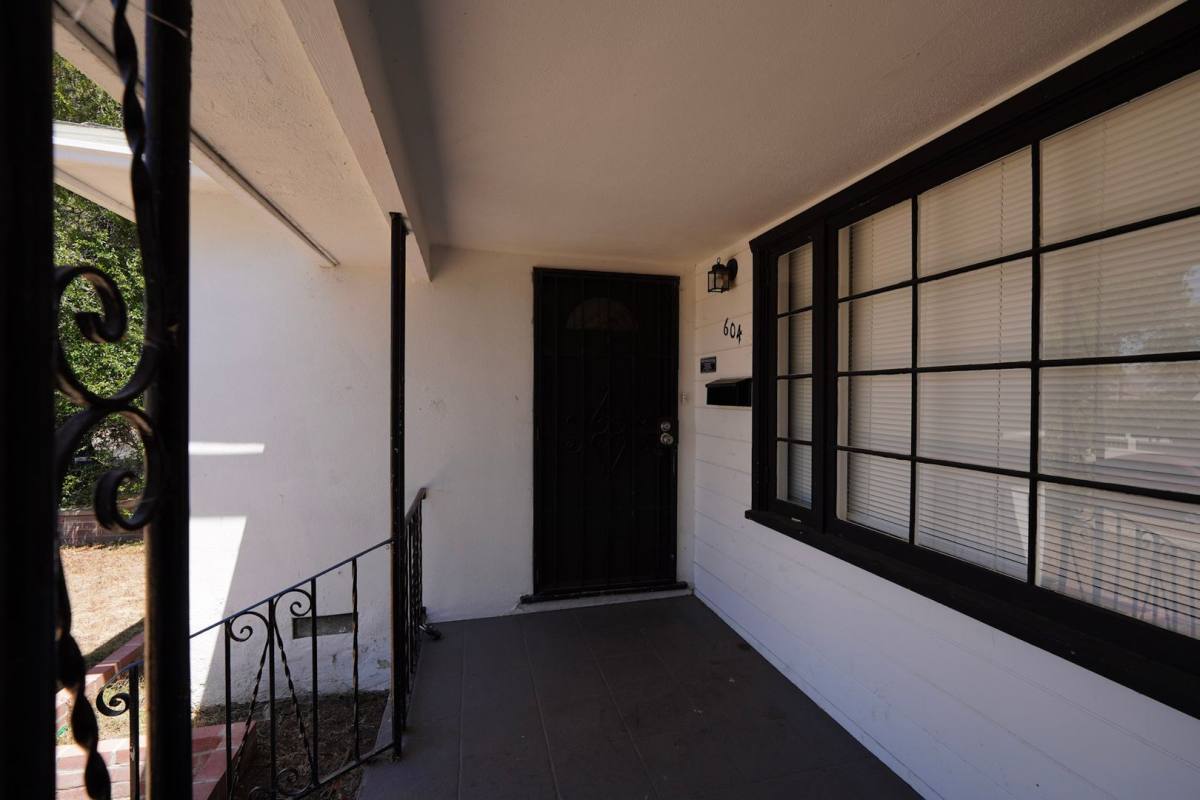 Apartment for rent at 604 W 10th St, Corona, CA 92882