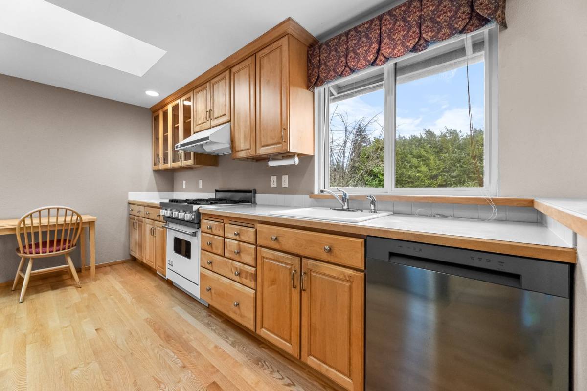 House for rent at 1502 Adams, Steilacoom, WA 98388