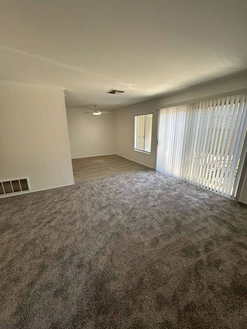 Townhouse for rent at 6867 Bear River Row, San Diego, CA 92139