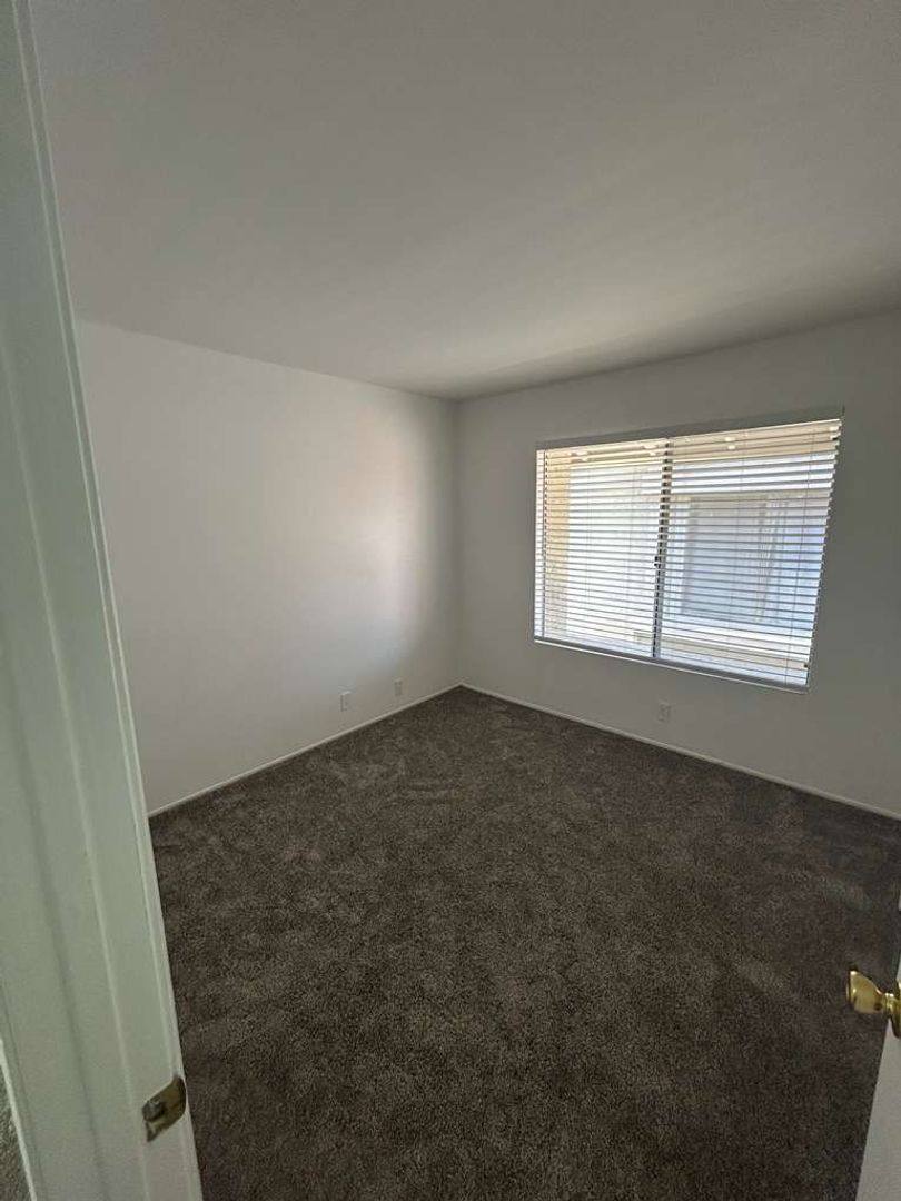 Townhouse for rent at 6867 Bear River Row, San Diego, CA 92139
