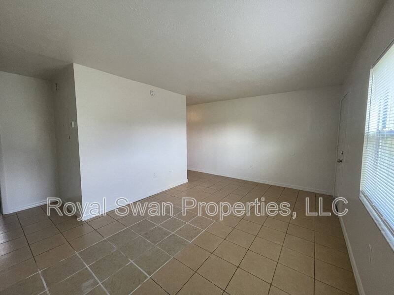 Apartment for rent at 513 Choctaw Ave, Lakeland, FL 33815