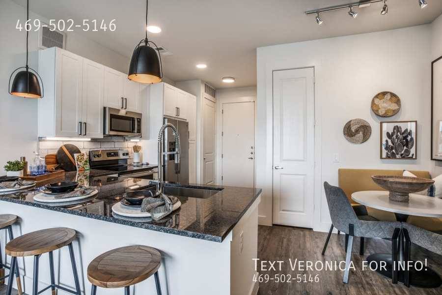 Apartment for rent at 5692 N Lamar Blvd, Austin, TX 78751