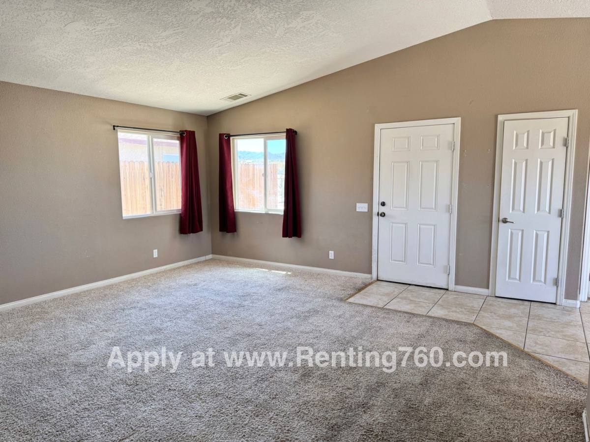 House for rent at 5575 Encelia Dr, Twentynine Palms, CA 92277