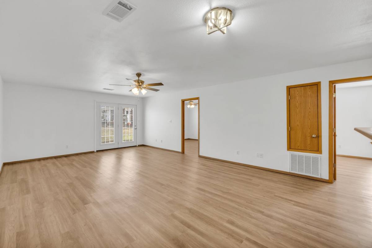 Apartment for rent at 2805 Trailwood Dr, Claremore, OK 74017