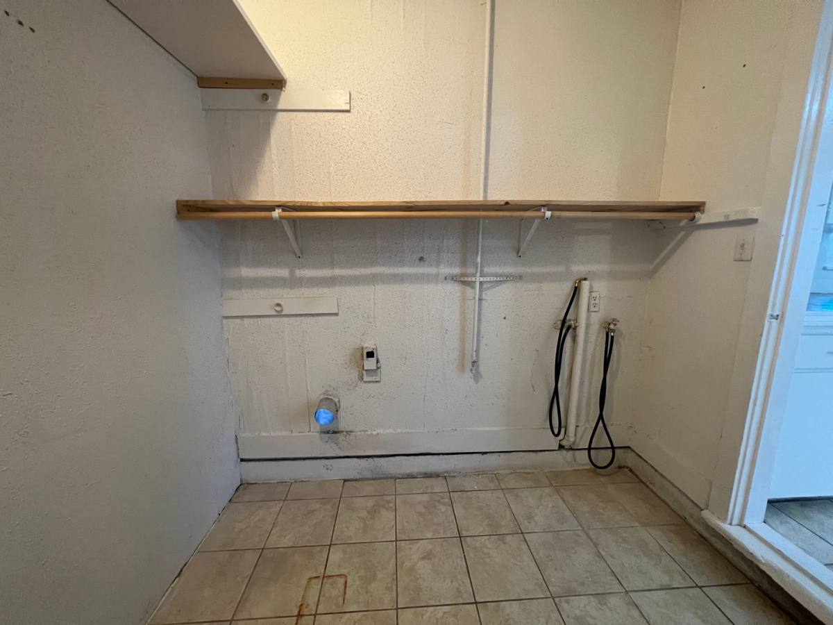House for rent at 222 Ruslee St, La Marque, TX 77568