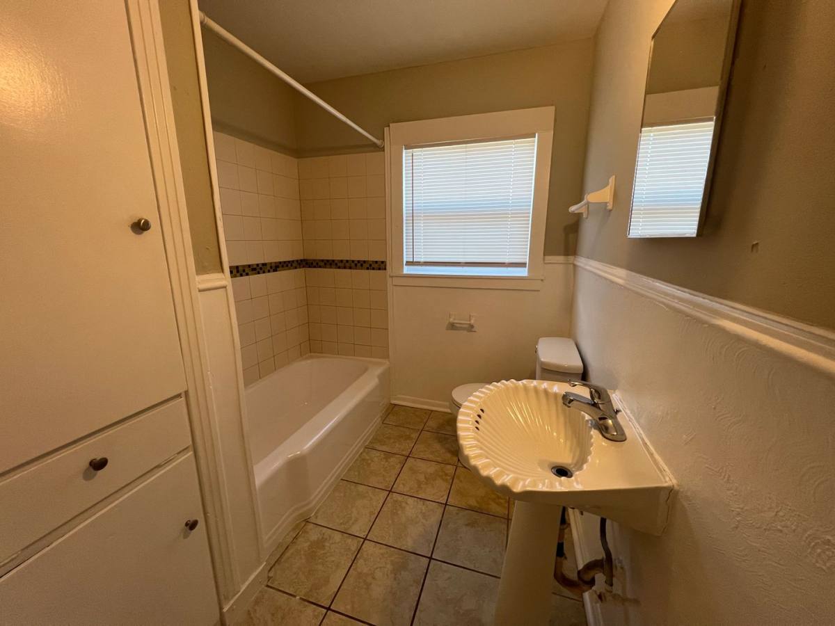House for rent at 222 Ruslee St, La Marque, TX 77568