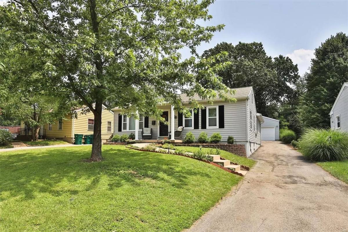 House for rent at 1020 S Rock Hill Rd, Saint Louis, MO 63119