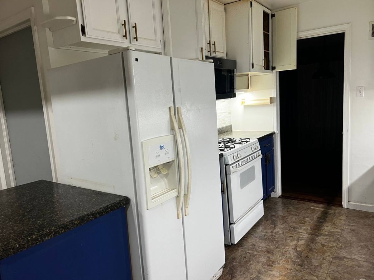 House for rent at 1020 S Rock Hill Rd, Saint Louis, MO 63119