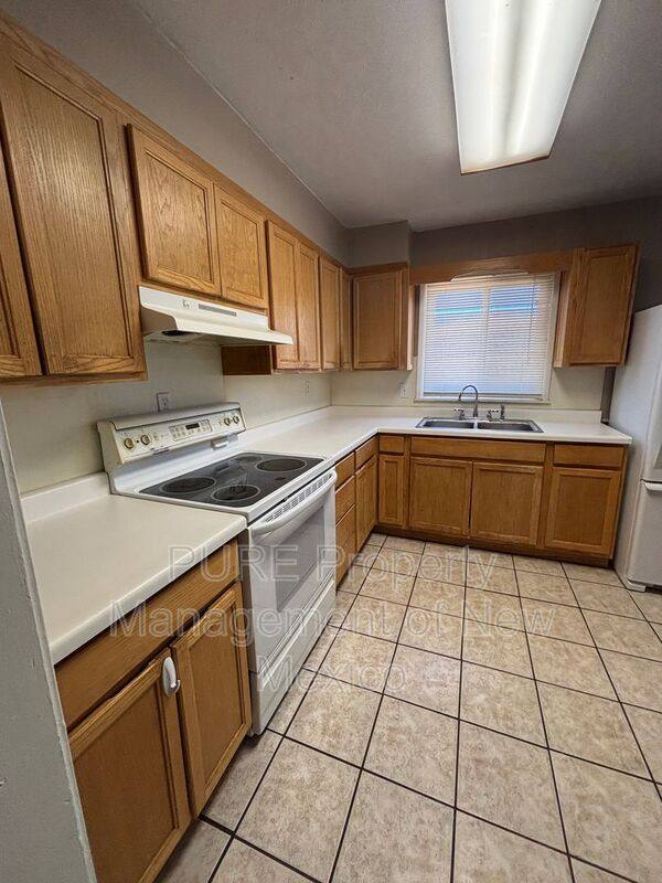 House for rent at 2620 Mossman Dr, Farmington, NM 87401