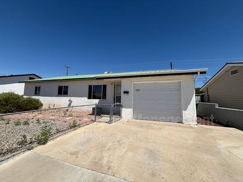 House for rent at 2620 Mossman Dr, Farmington, NM 87401