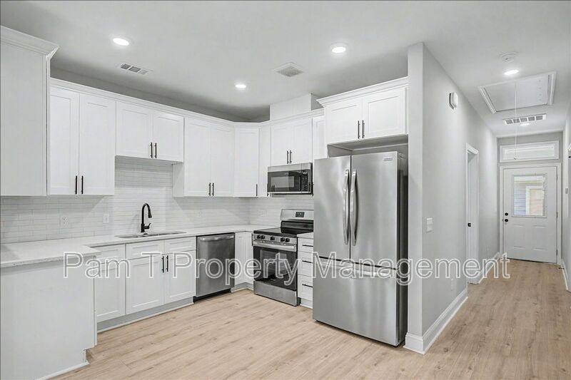 Apartment for rent at 1019 W 35th St #B, Savannah, GA 31415