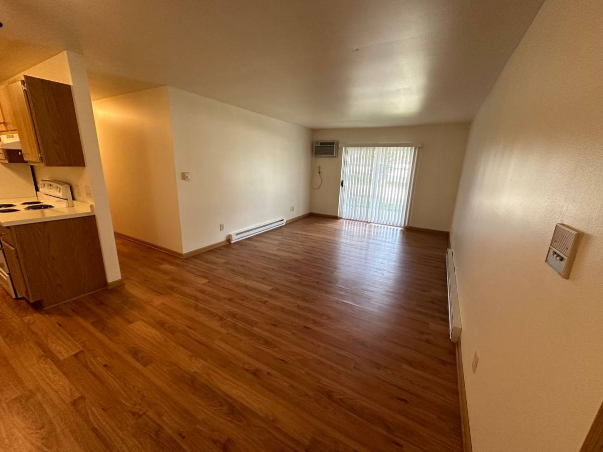 Apartment for rent at 209-215 Roosevelt Dr, West Bend, WI 53090