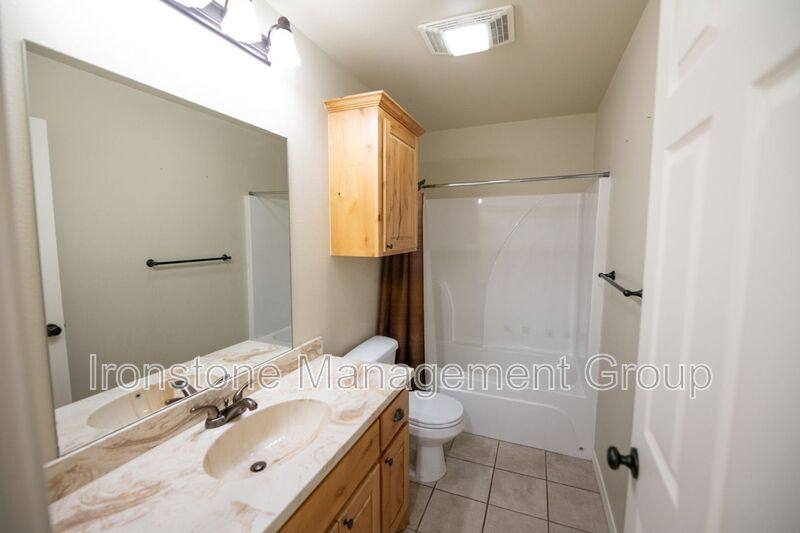 House for rent at 120 W Dogwood St, Skiatook, OK 74070