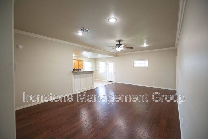 House for rent at 120 W Dogwood St, Skiatook, OK 74070
