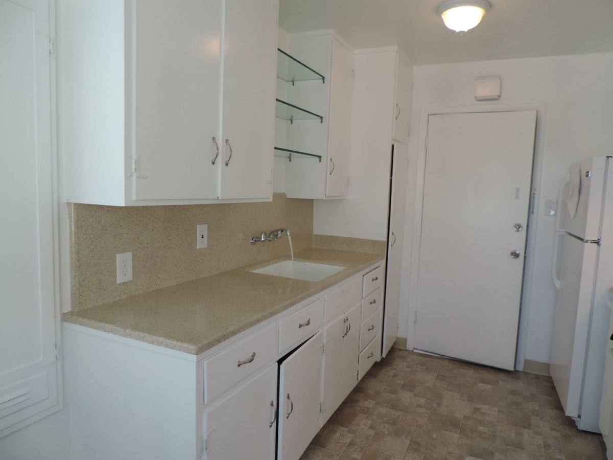 Apartment for rent at 520 Hilton St, Redwood City, CA 94063