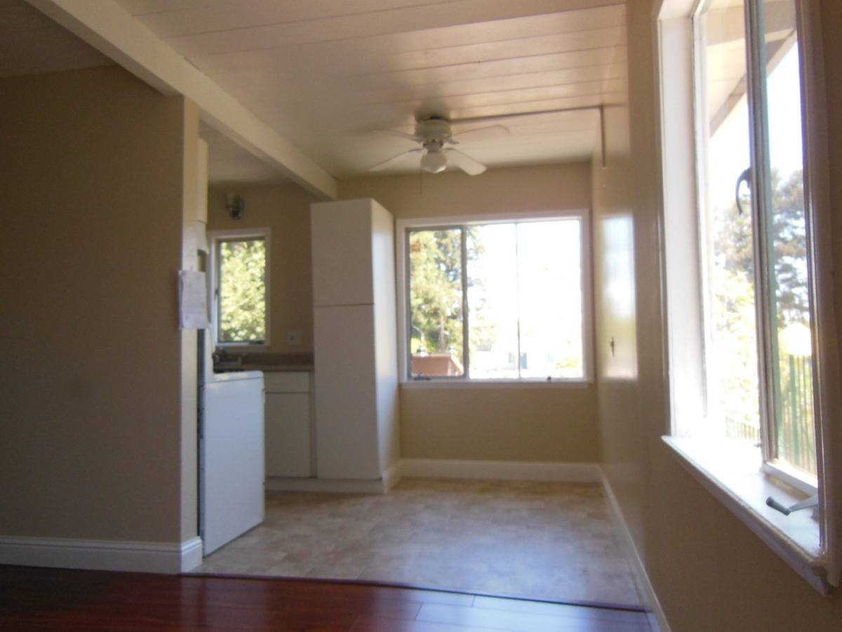 Apartment for rent at 407-425 Chestnut St, Redwood City, CA 94063