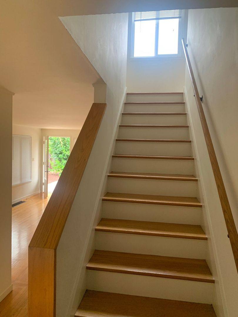 Apartment for rent at 328 Waverley St, Menlo Park, CA 94025