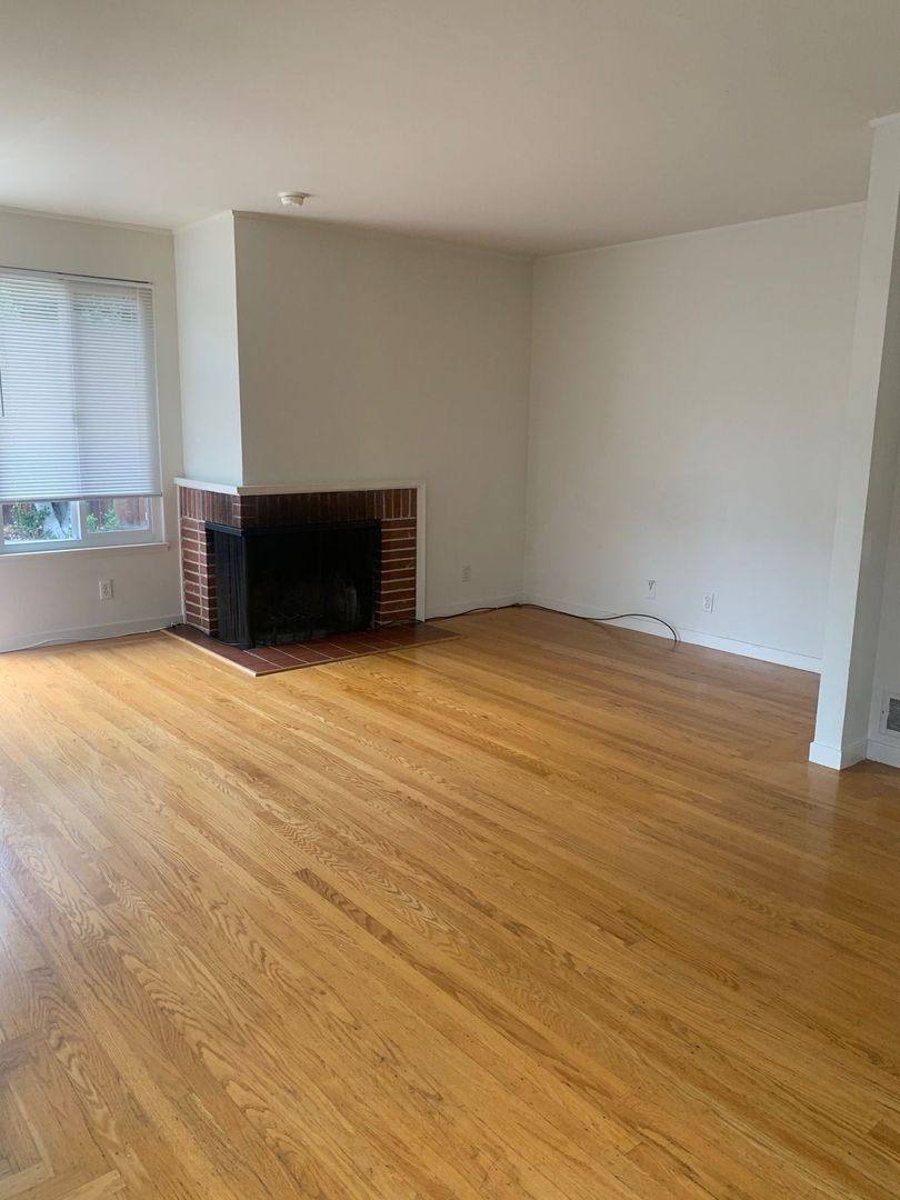 Apartment for rent at 328 Waverley St, Menlo Park, CA 94025
