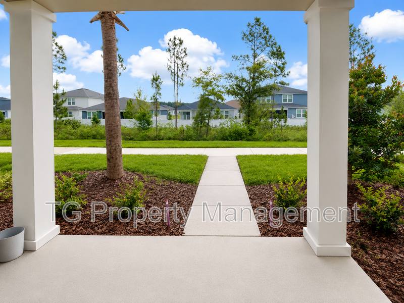 Townhouse for rent at 903 Rivertree Place, Middleburg, FL 32068