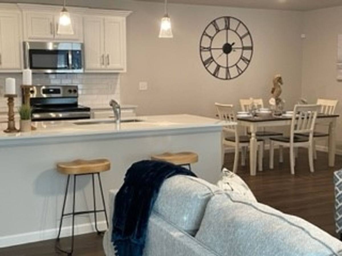 Townhouse for rent at 221 Spirit Dr, Oklahoma City, OK 73110