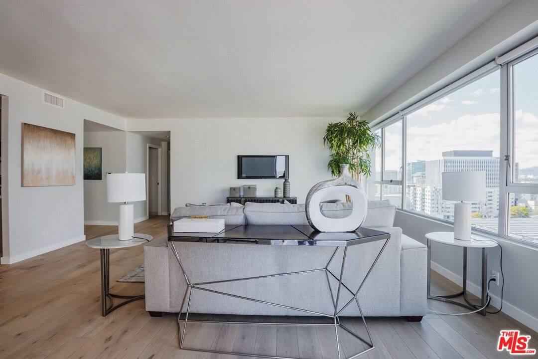 Apartment for rent at 3458 W 7th St, Los Angeles, CA 90005