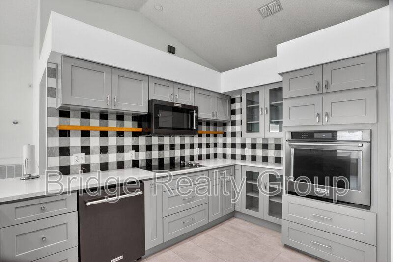 House for rent at 10315 Winding Creek Lane, Orlando, FL 32825