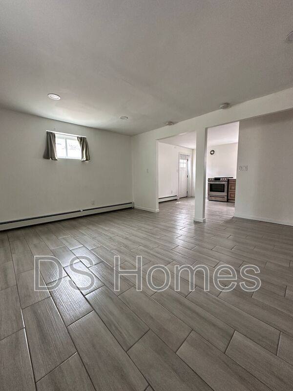 Apartment for rent at 34 Elizabeth Ave, Hempstead, NY 11550