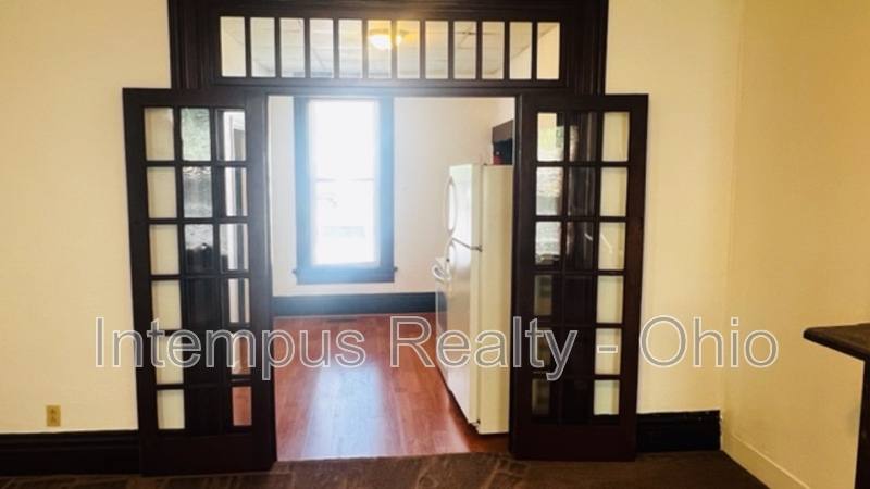 Apartment for rent at 244 N Washington St #2, Delaware, OH 43015