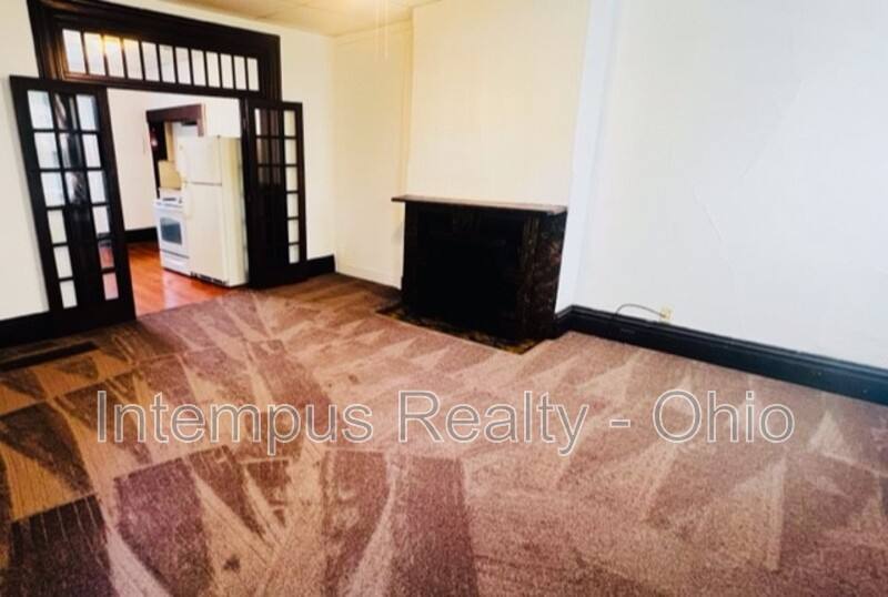 Apartment for rent at 244 N Washington St #2, Delaware, OH 43015