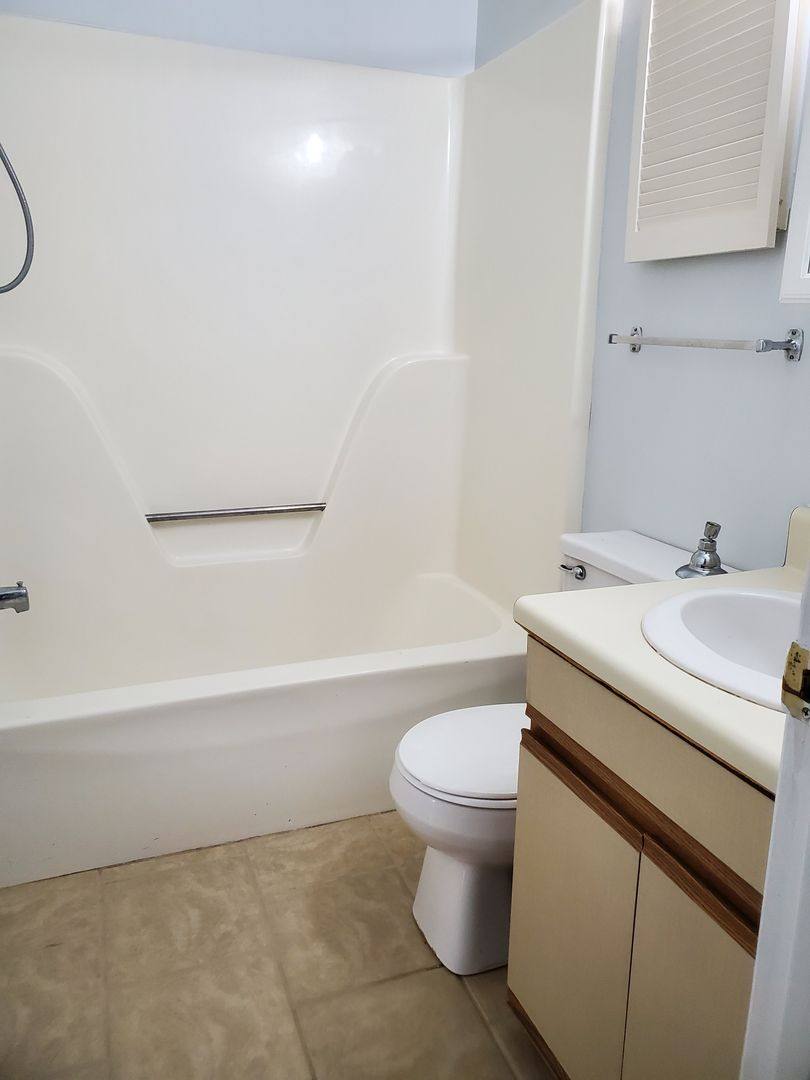 House for rent at 104 Holcomb St, Savannah, GA 31406