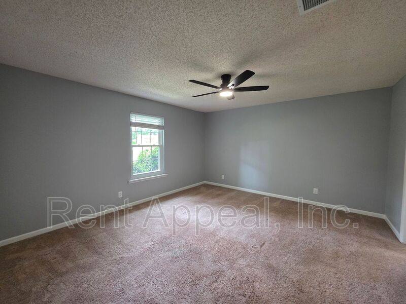 House for rent at 102 Park Place Dr, Lawrenceville, GA 30046