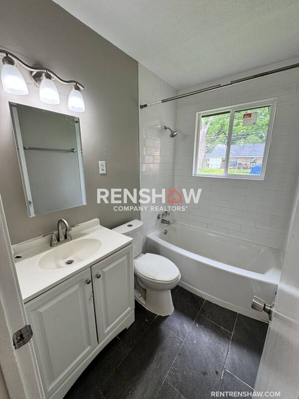 House for rent at 3909 Range Line Rd, Memphis, TN 38127