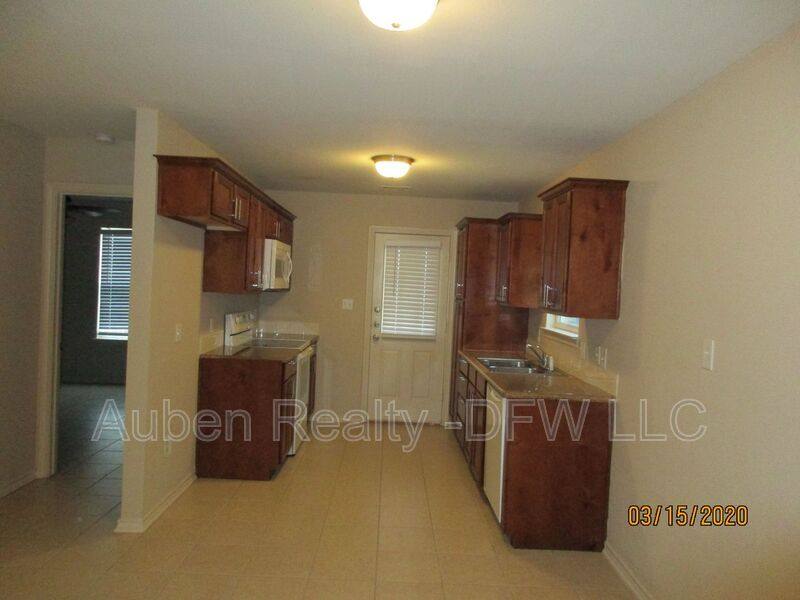 House for rent at 908 Parkplace Ridge, Princeton, TX 75407