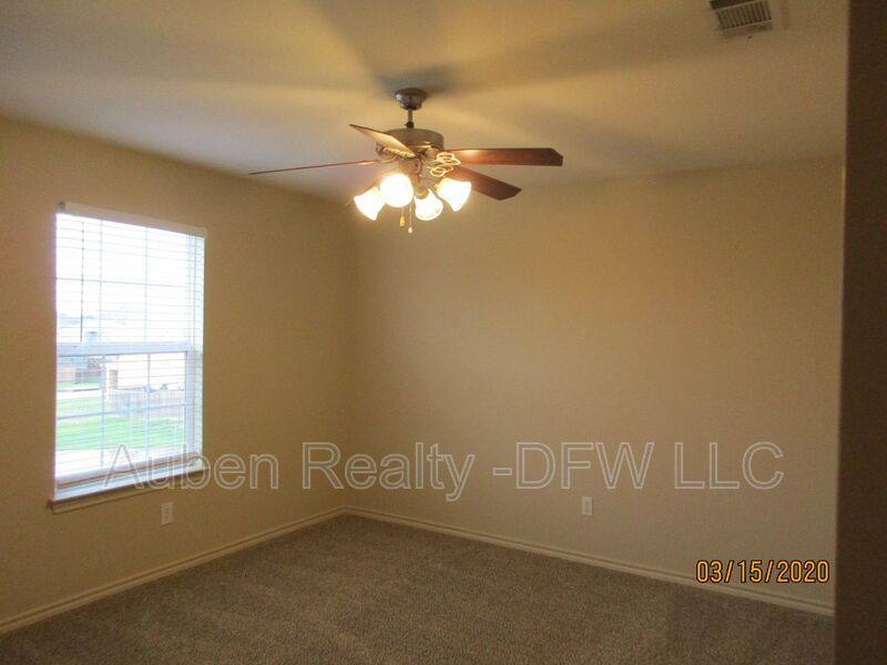 House for rent at 908 Parkplace Ridge, Princeton, TX 75407