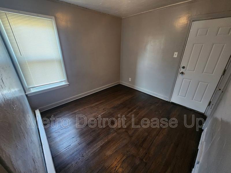 House for rent at 9516 Wayburn St #1, Detroit, MI 48224