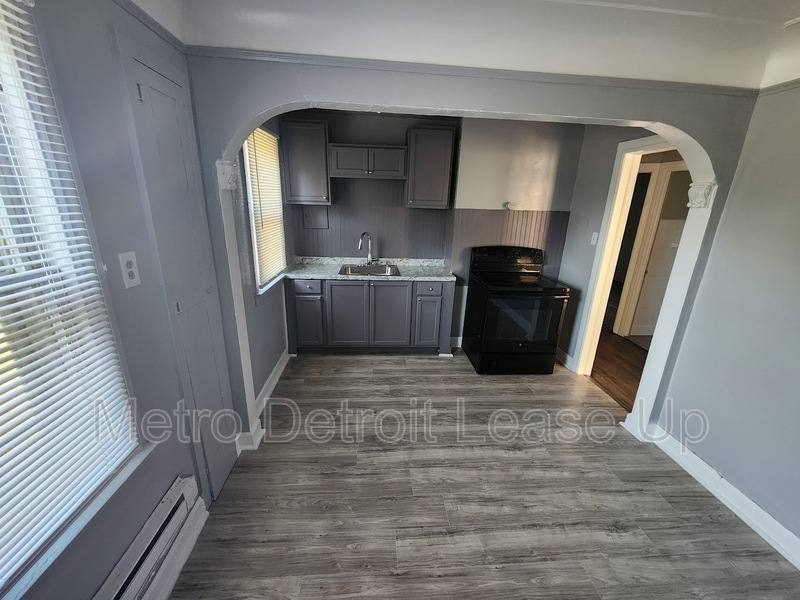 House for rent at 9516 Wayburn St #1, Detroit, MI 48224