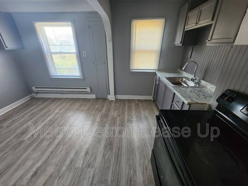 House for rent at 9516 Wayburn St #1, Detroit, MI 48224