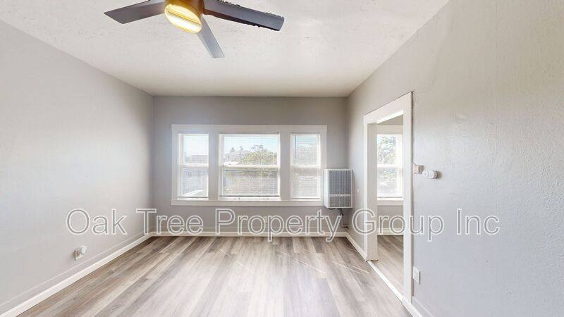 Apartment for rent at 2044-2046 International Blvd #21, Oakland, CA 94606