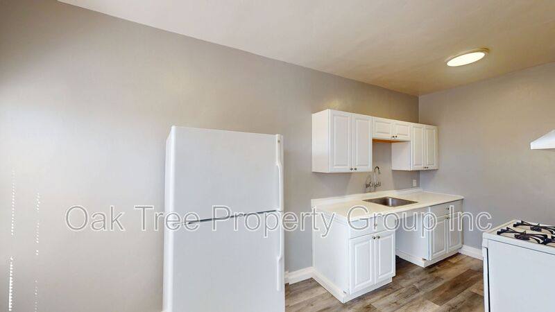Apartment for rent at 2044-2046 International Blvd #21, Oakland, CA 94606