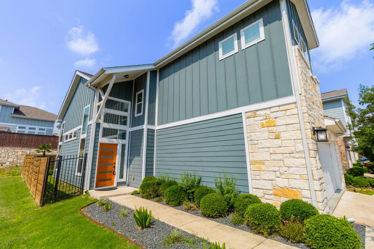 House for rent at 7111 Mowbray St, Austin, TX 78741