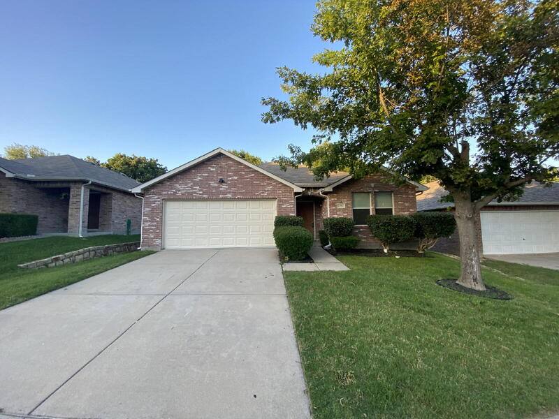 House for rent at 12862 Vassar Dr, Frisco, TX 75035